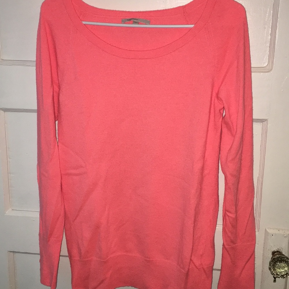 Gap sweater